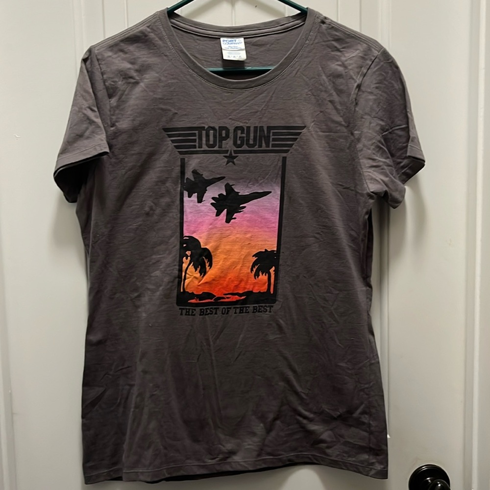 Top Gun Tshirt.